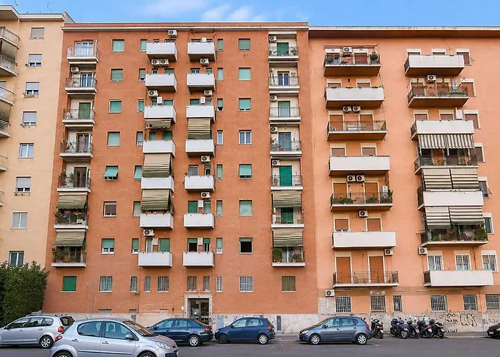 Camesena 40 - 2br For 4 Near Tiburtina Holiday home